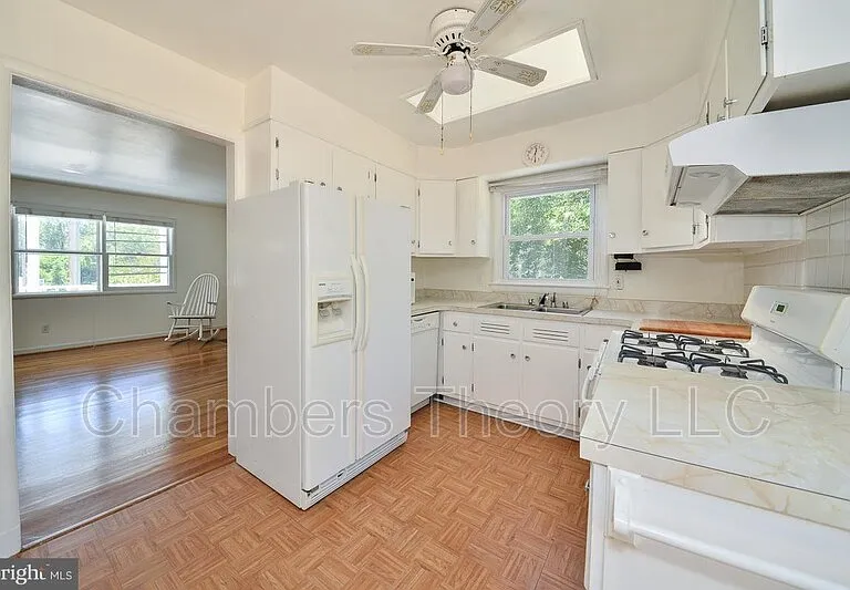 113 Hickory Cir SW — Photo 10