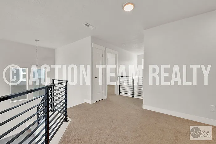 106 N Midland Dr — Photo 17