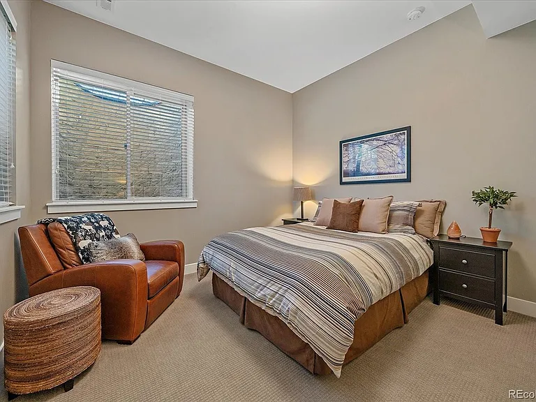 230 S Big Meadow Trl — Photo 38
