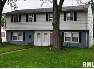 1130 11th St, Silvis, IL 61282