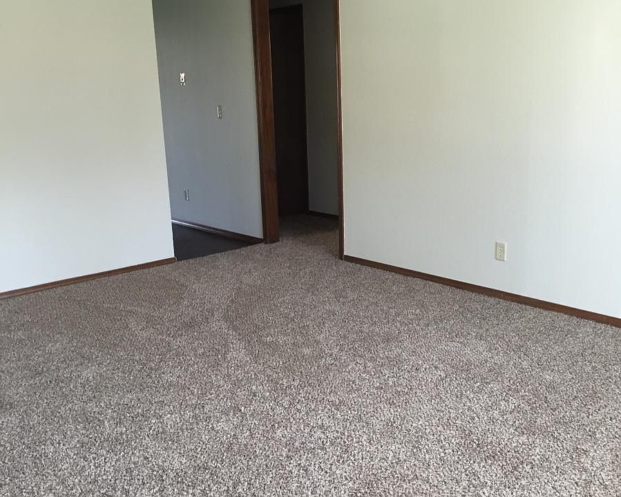 living area with brand new carpet