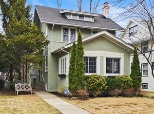 124 9th St, Wilmette, IL 60091