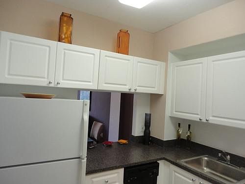 3rd image of 14040 Biscayne Blvd APT 308