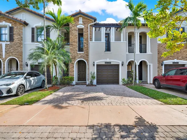 10346 NW 30th Ter #10346, Miami, FL 33172