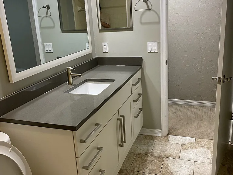900 SW 62nd Blvd #D27 — Photo 14