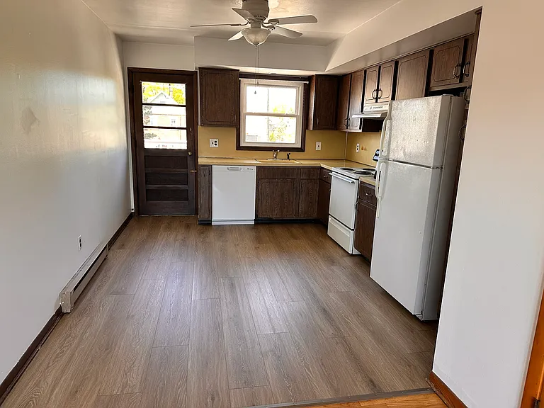 333 Green Ave #6 — Photo 5