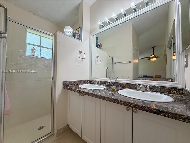 11415 Lakeview Dr #2-D — Photo 26