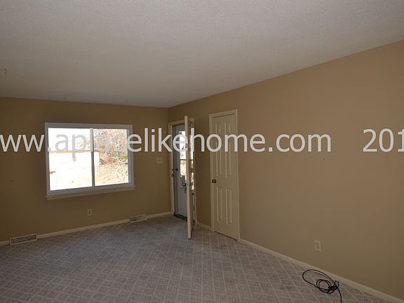 2nd image of 7245 Gilmore Ave