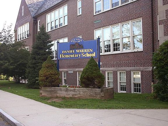 Daniel Warren School