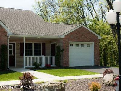 136 Holstein Rd, East Stroudsburg, PA, 18301