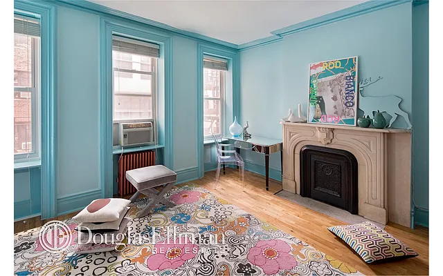 Sold by Douglas Elliman | media 28