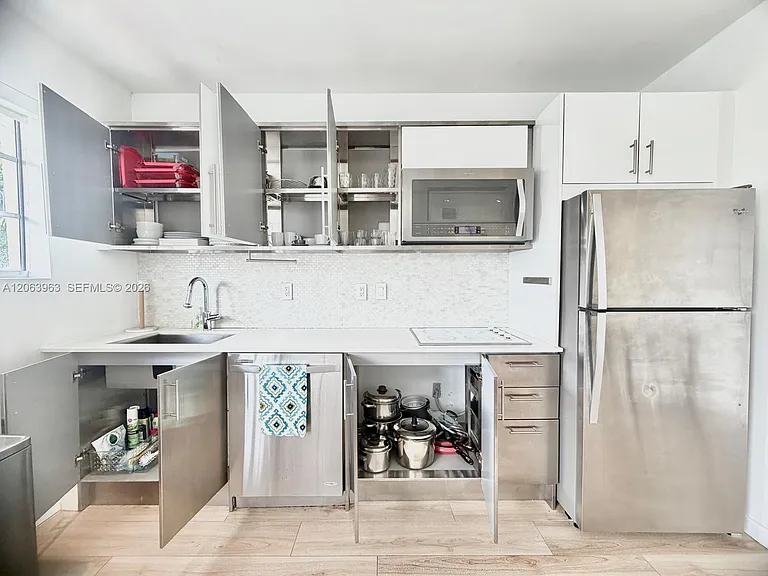 700 16th St #207 — Photo 6