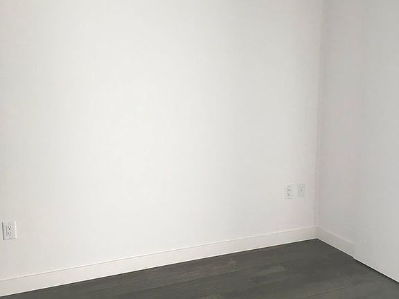 4th image of 490 2nd Ave S #301