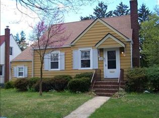 44 S Lippincott Ave, Maple Shade, NJ 08052