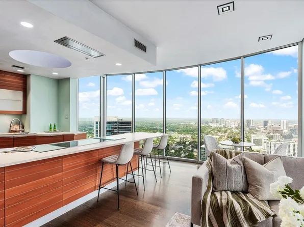 360 Nueces St APT 4211, Austin, TX 78701