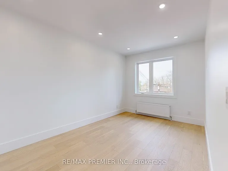 148 Lambton Ave #2 — Photo 11