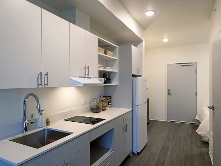 1020 N Broadway — Photo 5