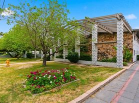 5226 N 20th St, Phoenix, AZ
