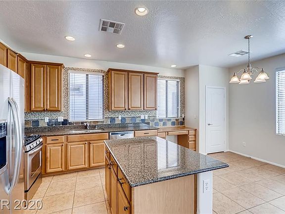 4th image of 5941 Magic Oak St