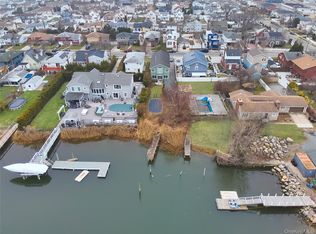 145 Kingston Boulevard, Island Park, NY 11558