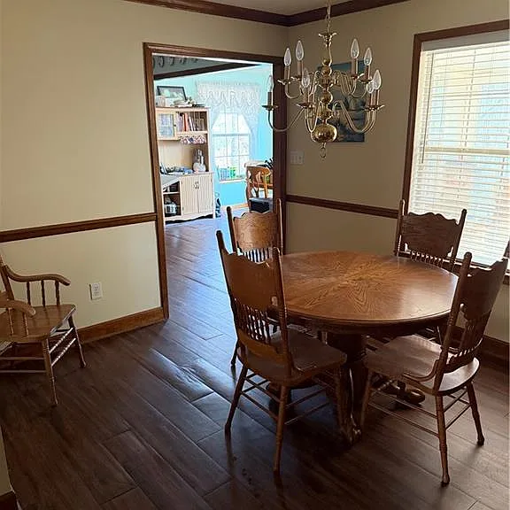 145 Gill Ln — Photo 4