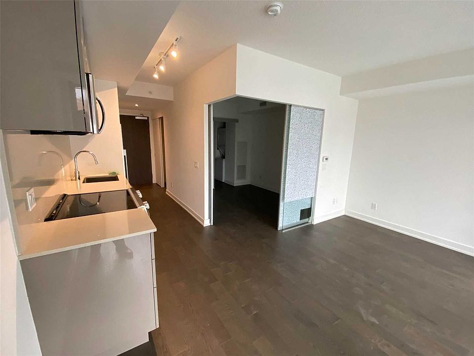 2nd image of 25 Richmond St E #1015