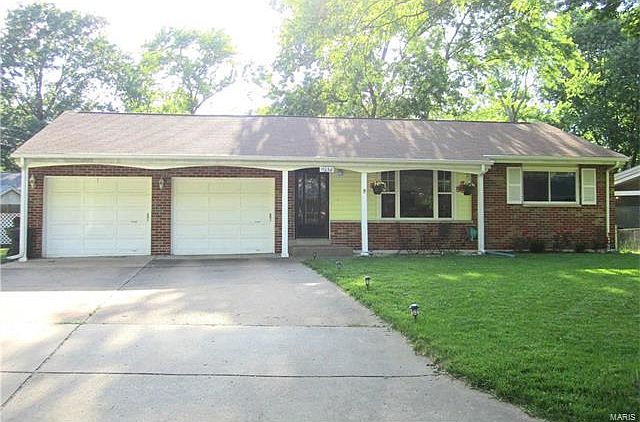 2nd image of 11038 Saturn Dr