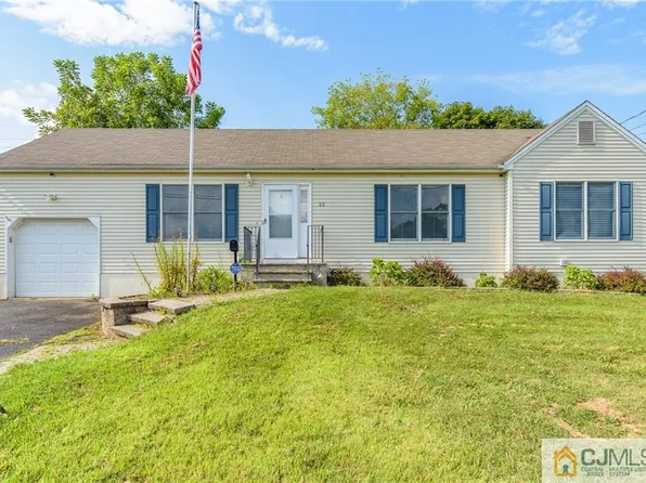 22 McKinley Ave, Washington, NJ 07882