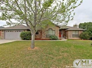 1822 Palace Dr, New Braunfels, TX 78130