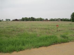 L6 Ann St, Lone Rock, WI 53556