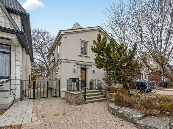 122 Randolph Rd, Toronto, ON M4G 3R9