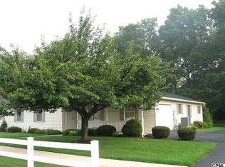 22 Strawberry Dr, Carlisle, PA 17013