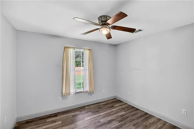 1014 Webb St — Photo 12