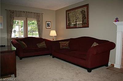 5th image of 25330 Hall Dr