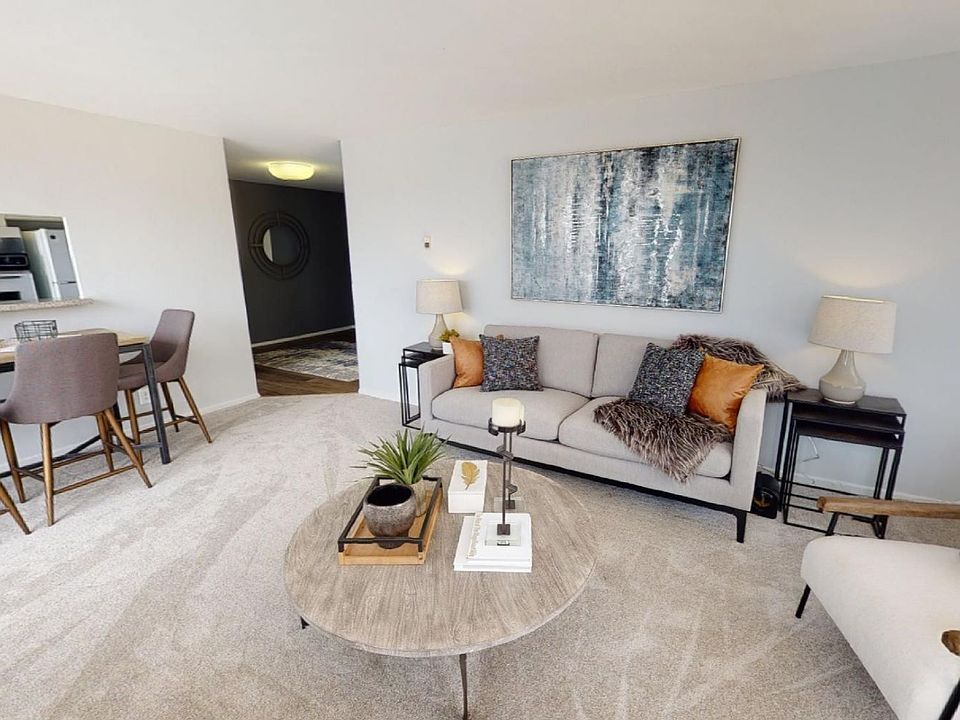 Dining/Living room