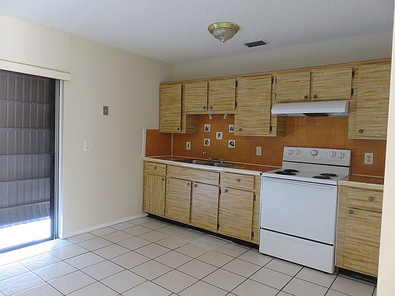 3rd image of 4282 Vermont Ave