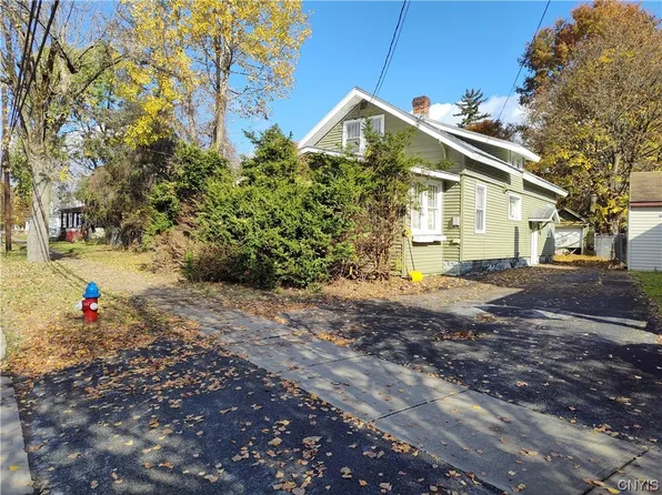 706 W Thomas St, Rome, NY 13440