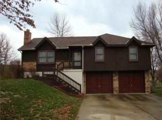 5917 NW 66th Ter, Kansas City, MO 64151