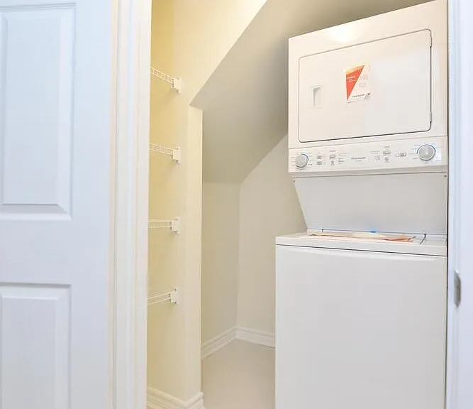 1081 Danforth Rd E #113 — Photo 19