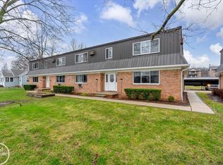1606 Oakland St #B-9, Saint Clair, MI 48079