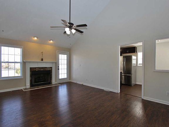 3rd image of 1819 Northwind Dr