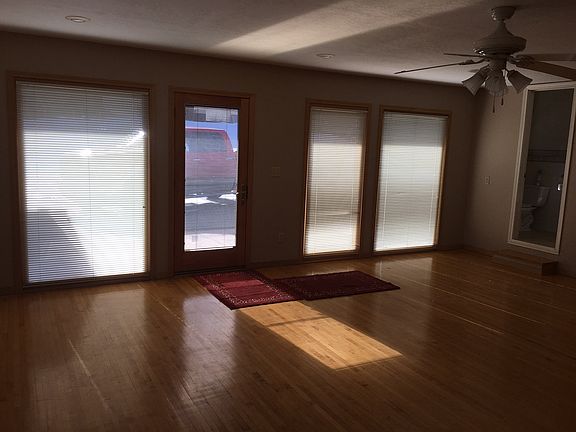Spacious sun room with south