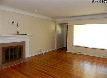 3rd image of 2721 Carmen Dr