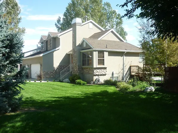 9971 S Dunsinane Dr, South Jordan, UT 84009