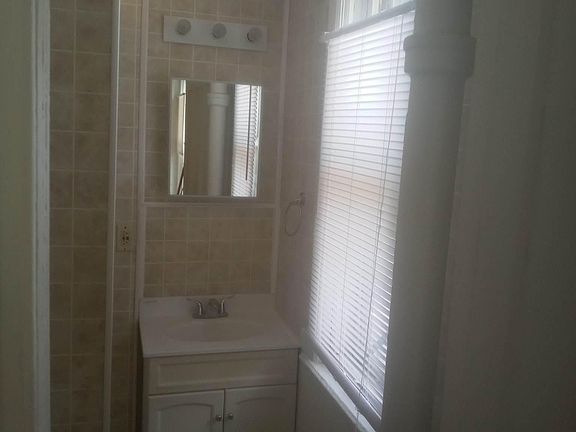 5th image of 1723 W Michigan Ave #1