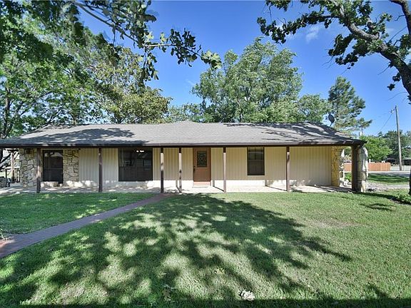 3rd image of 4015 Sioux Ct