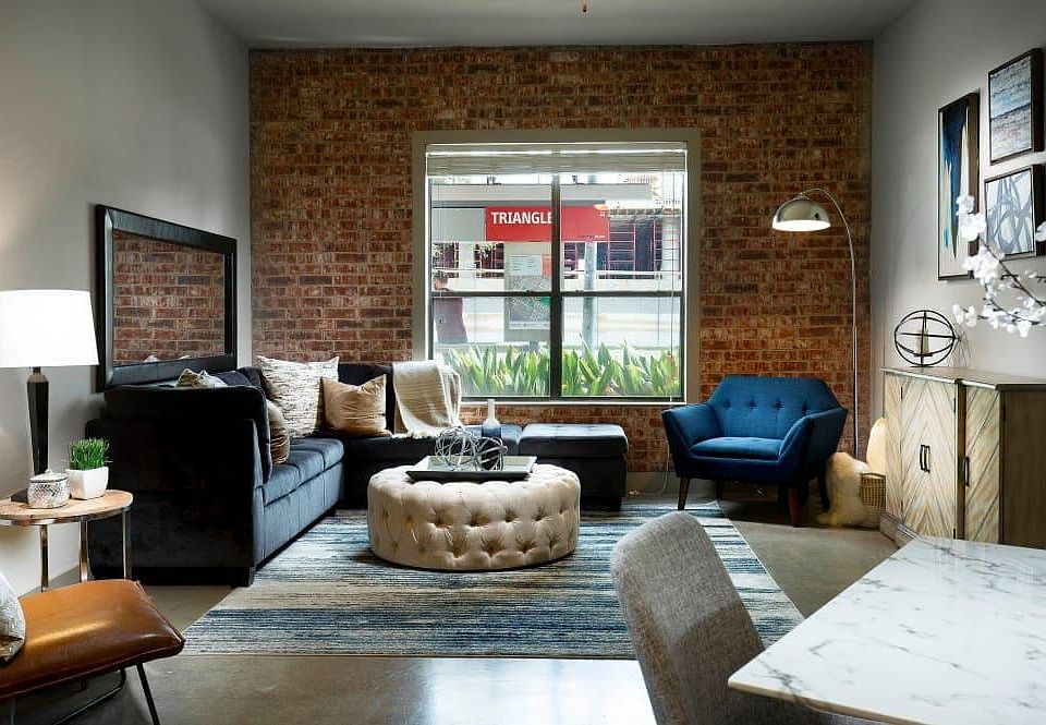 1st image of 701 W 51st St #1037