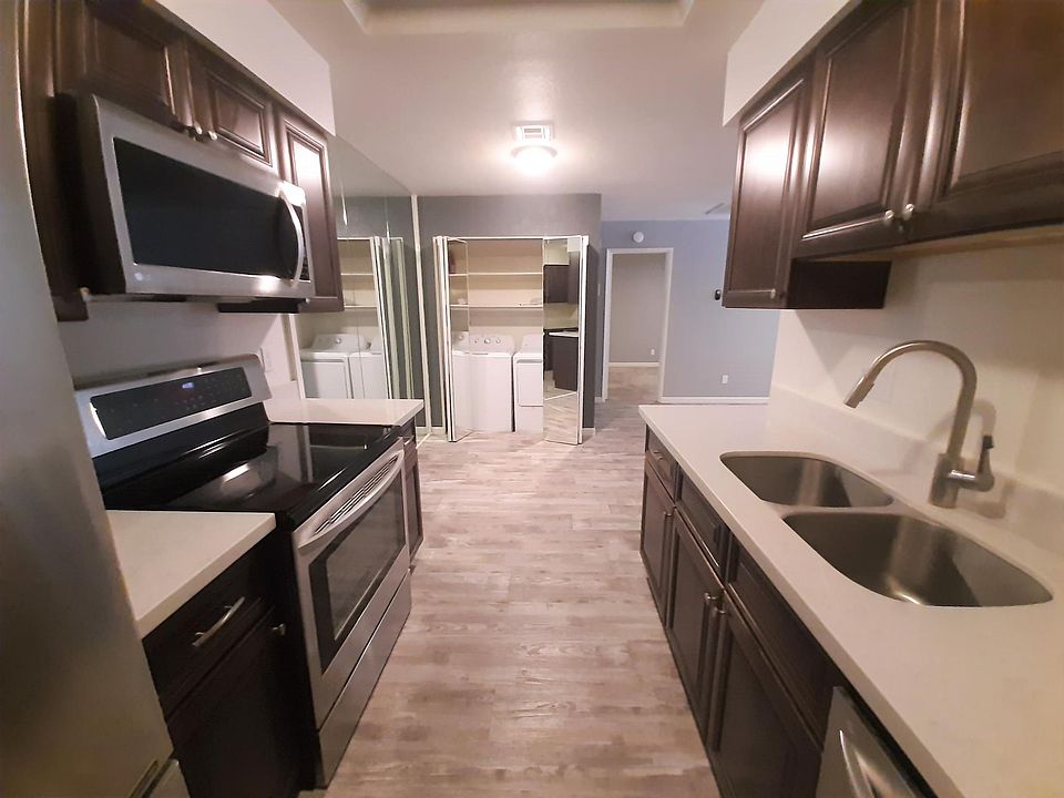 1st image of 520 W Tonopah Dr Unit 6