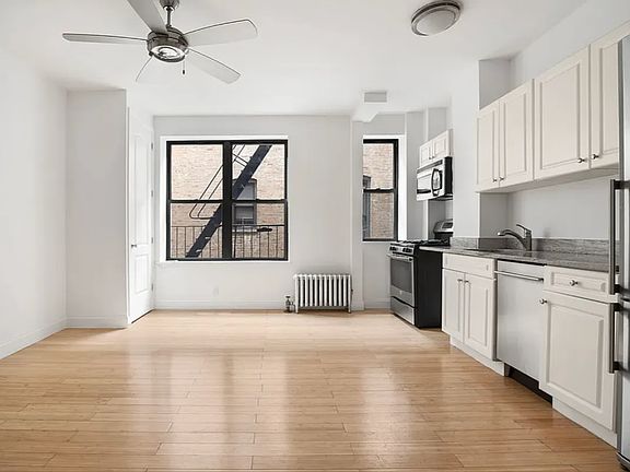 3rd image of 66 Saint Nicholas Pl #27A