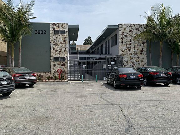 2nd image of 3932 Sepulveda Blvd APT 3